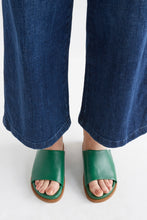 Load image into Gallery viewer, Etin Slide | Green