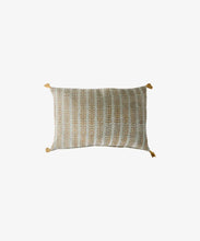 Load image into Gallery viewer, Leaf Handblock Velvet Cushion Cover