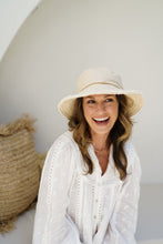 Load image into Gallery viewer, Hat | Tara Medium Brim Beige