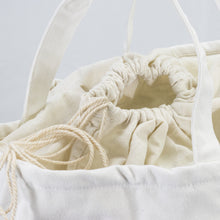 Load image into Gallery viewer, Wicker Tote Bag