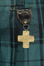 Load image into Gallery viewer, Dogstar | Purasu Brooch