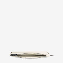 Load image into Gallery viewer, Voyager Crossbody Bag