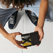 Load image into Gallery viewer, Flip Card Wallet