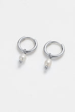 Load image into Gallery viewer, Zafino | Heidi Hoop Pearl Earring
