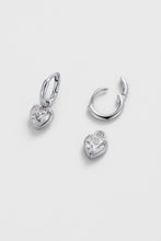 Load image into Gallery viewer, Zafino | Amor Earring
