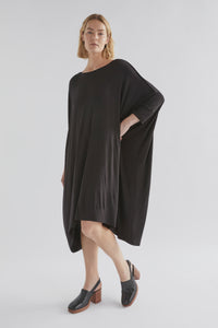 Wide Stretch Dress | Black