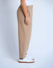 Load image into Gallery viewer, Jamie Barrel Pant | Biscotti
