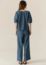 Load image into Gallery viewer, Carsen Top | Light Wash
