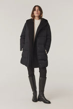 Load image into Gallery viewer, Henderson Puffer | Black
