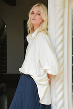 Load image into Gallery viewer, Curate - Uncommon Threads Shirt
