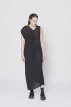 Load image into Gallery viewer, Distort Dress | Black
