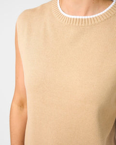 Jenni Vest | Oat