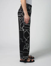 Load image into Gallery viewer, Jenna Pant | Black + White
