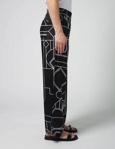 Jenna Pant | Black + White