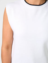 Load image into Gallery viewer, Jenni Vest | White
