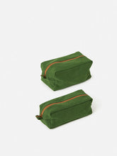 Load image into Gallery viewer, Marlo Contrast Wash Bag| Spirulina/Masala
