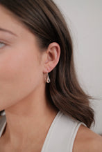 Load image into Gallery viewer, Nova Earrings
