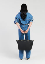 Load image into Gallery viewer, SABEN | Milan Carry-All | Black
