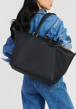 Load image into Gallery viewer, SABEN | Milan Carry-All | Black
