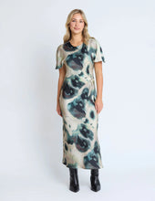 Load image into Gallery viewer, Keiko Dress | Olive Grove
