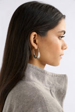 Load image into Gallery viewer, Siita Hoop Earrings
