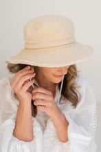 Load image into Gallery viewer, Hat | Tara Medium Brim Beige

