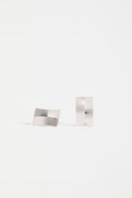 Load image into Gallery viewer, Trel Stud Earring
