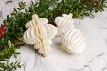 Load image into Gallery viewer, Paper Finial | 15cm
