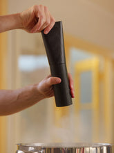 Load image into Gallery viewer, Pinch Salt|Pepper Mill - Black
