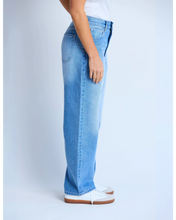 Load image into Gallery viewer, Carson Barrel Jean | Mid Blue
