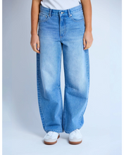 Load image into Gallery viewer, Carson Barrel Jean | Mid Blue
