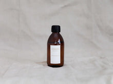 Load image into Gallery viewer, Kingdom Diffuser Refill w Silk Fibre Reeds
