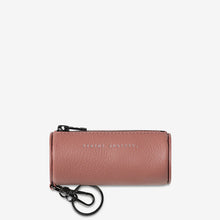 Load image into Gallery viewer, Escape Pouch |
