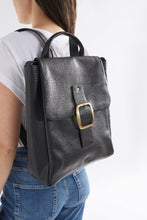 Load image into Gallery viewer, Fenn Backpack | Black
