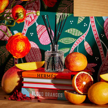 Load image into Gallery viewer, Voluspa Diffuser | Goji &amp; Tarocco Orange
