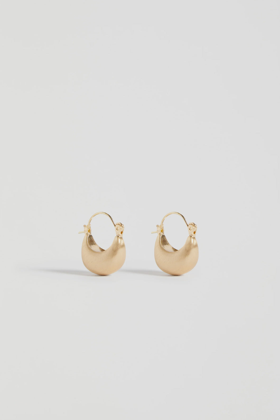 Ellik Short Hoop Earring  | Gold