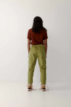Load image into Gallery viewer, Excellent Trouser | Willow
