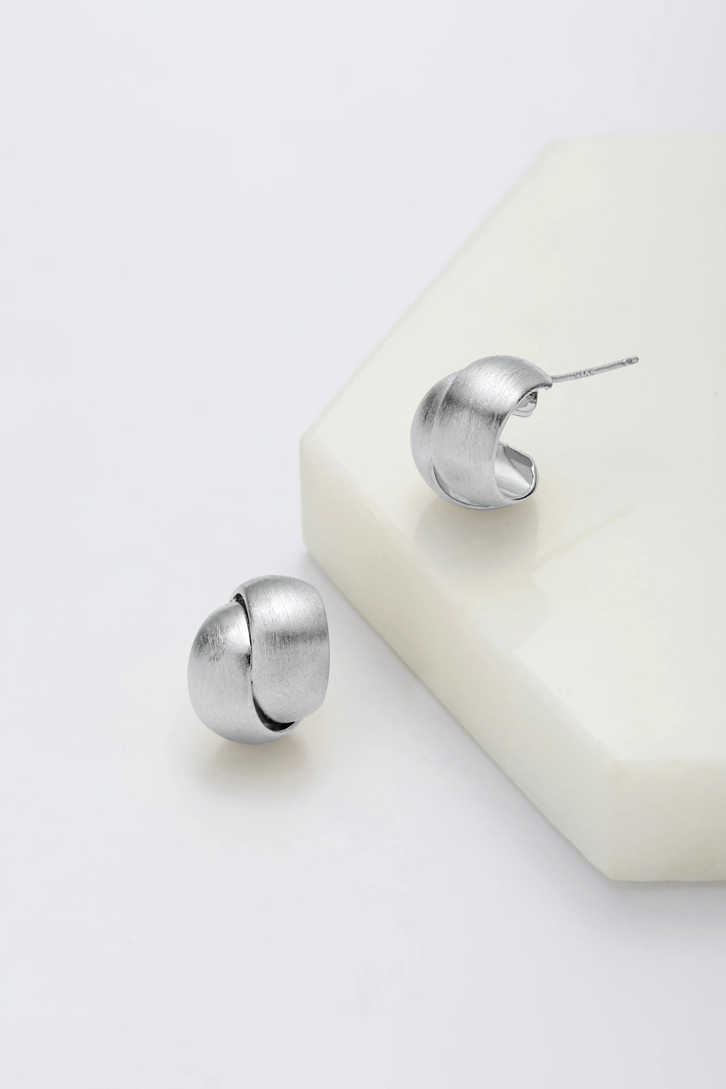 Jessie Brushed Earring | Silver