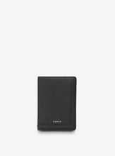 Load image into Gallery viewer, SABEN | Linz Passport Wallet | Black
