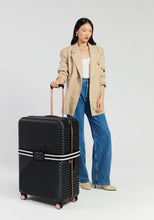Load image into Gallery viewer, SABEN | London Luggage Strap
