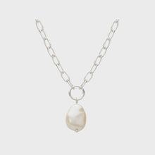 Load image into Gallery viewer, Aphrodite Goddess | Pearl Necklace
