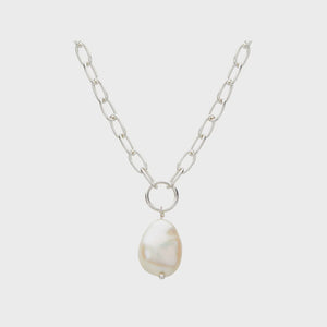 Aphrodite Goddess | Pearl Necklace