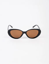 Load image into Gallery viewer, Sahara Sunglass | Black
