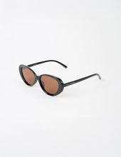 Load image into Gallery viewer, Sahara Sunglass | Black
