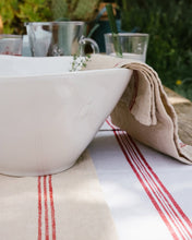 Load image into Gallery viewer, La Rochere Bee Salad Bowl | White
