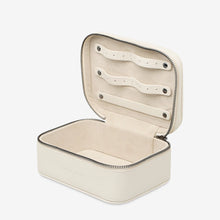 Load image into Gallery viewer, Heartbreaker | Jewellery Case
