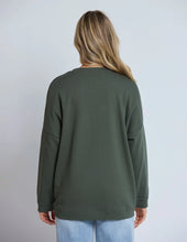 Load image into Gallery viewer, Newport Pocket Crew | Winter Moss
