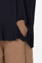 Load image into Gallery viewer, Company Of Strangers Tangle Sweater | Black
