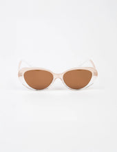 Load image into Gallery viewer, Sahara Sunglass | Light Trans Cream
