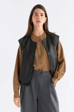Load image into Gallery viewer, Elk | Striind Leather Vest
